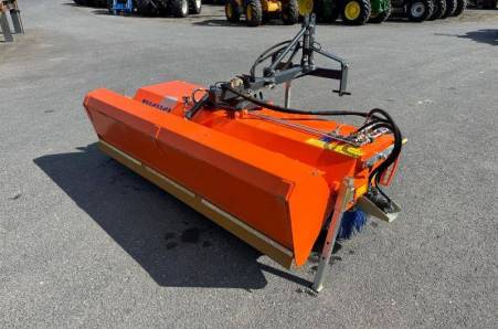 PLUS 590