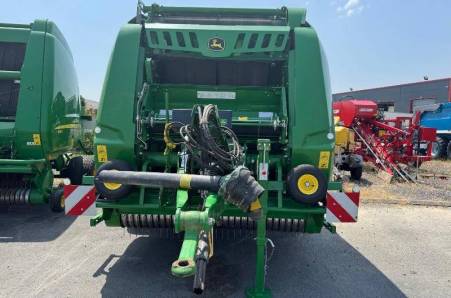John Deere, V461R