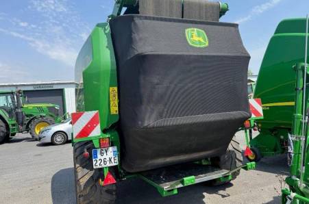 John Deere, V461R
