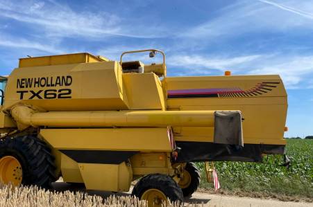 New Holland TX 62 