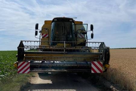 New Holland TX 62 