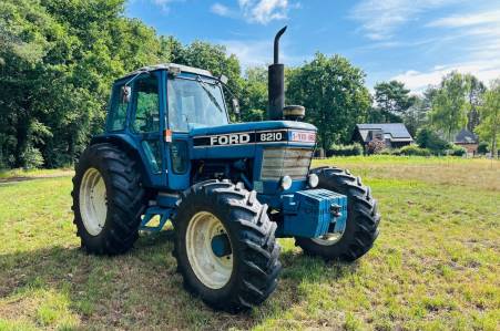 Ford 8210 II 