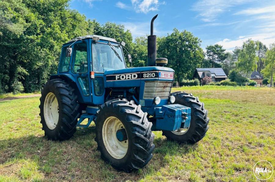 Ford 8210 II 