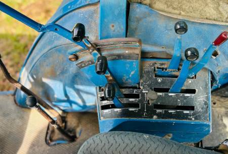 Ford 8210 II 