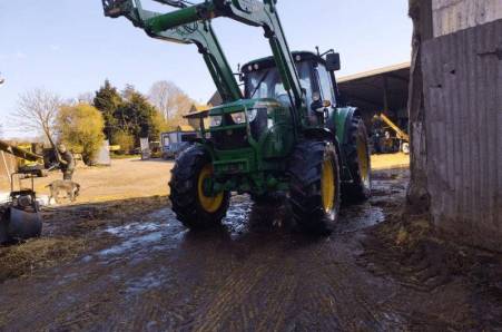 John Deere, 6115M