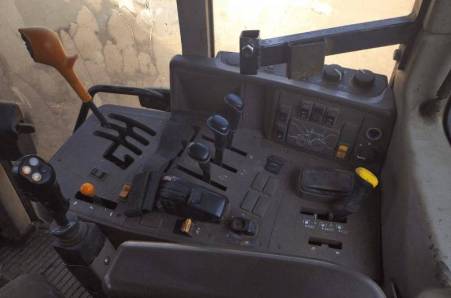 John Deere, 6115M