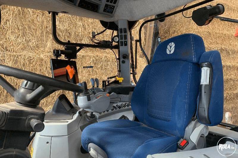 New Holland, T7.215S