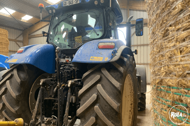 New Holland, T7.215S