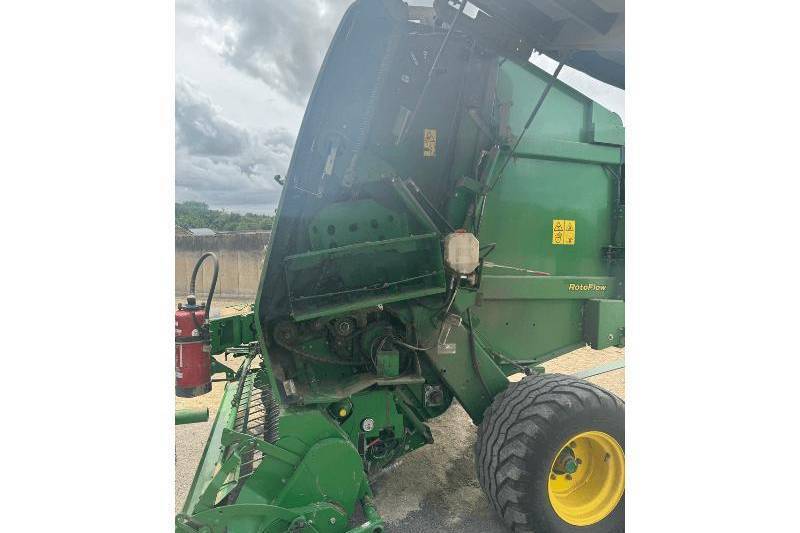 John Deere, 864