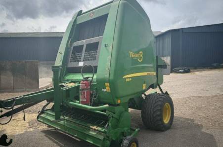 John Deere, 864