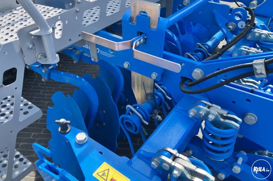 Lemken Rubin 10 MR/300 + MultiHub 200 