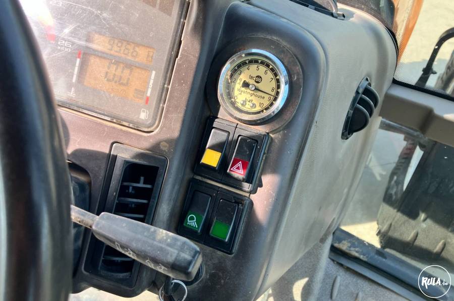 Renault Ares 696 RZ Renault Ares 696 RZ