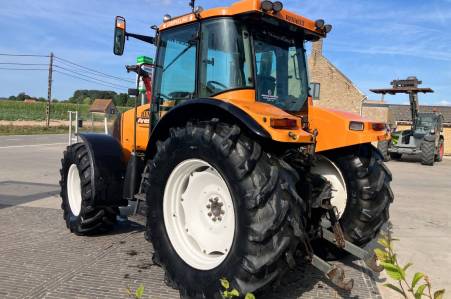 Renault Ares 696 RZ Renault Ares 696 RZ