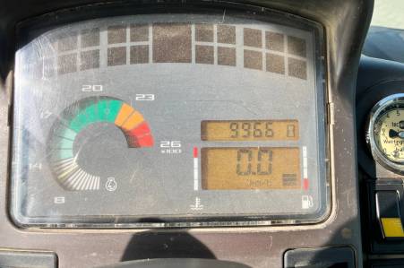 Renault Ares 696 RZ Renault Ares 696 RZ