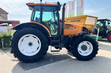 Renault Ares 696 RZ Renault Ares 696 RZ