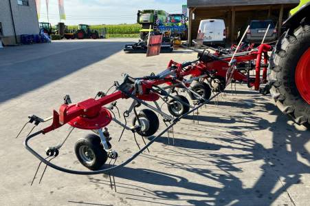 Massey Ferguson TD 868 