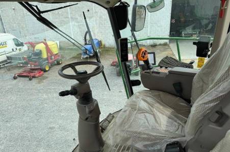 John Deere, 8400