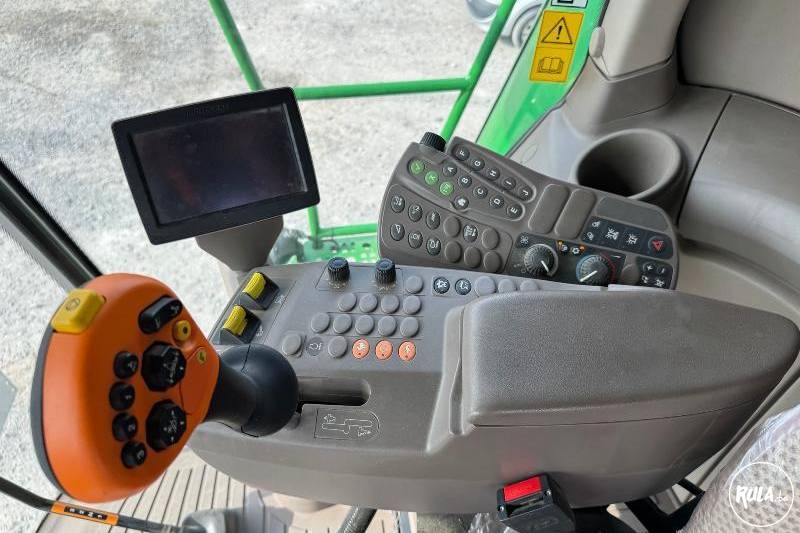 John Deere, W540