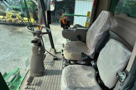 John Deere, W540