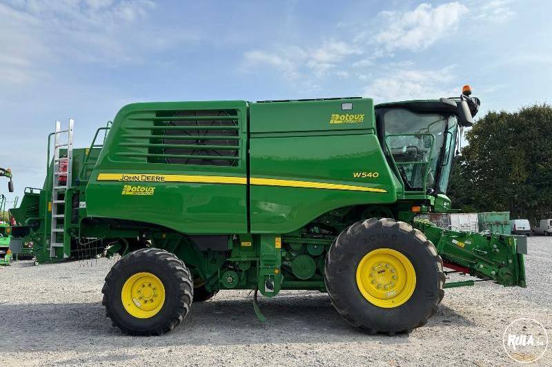 John Deere, W540