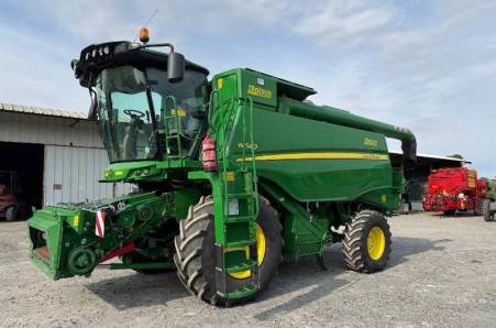 John Deere, W540