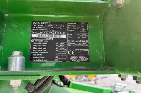 John Deere, W540