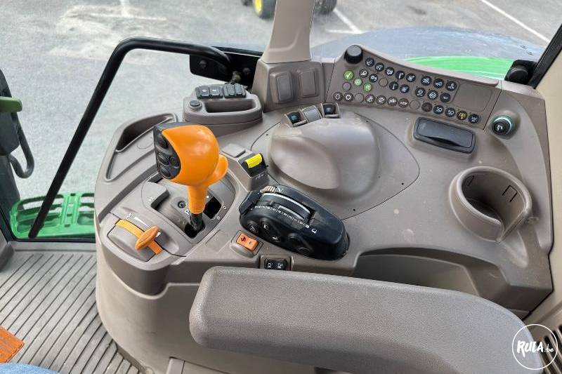 John Deere, 6155M