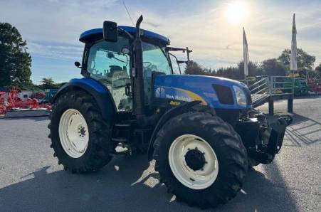 New Holland, T6030