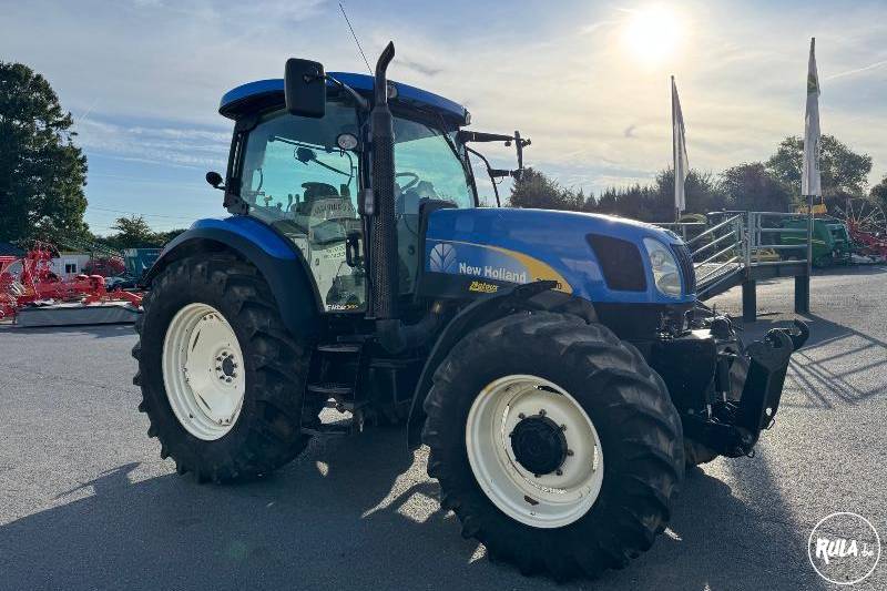 New Holland, T6030