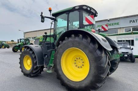 John Deere, 6R215