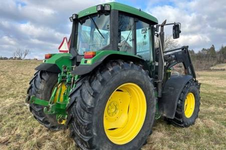 John Deere 6310 