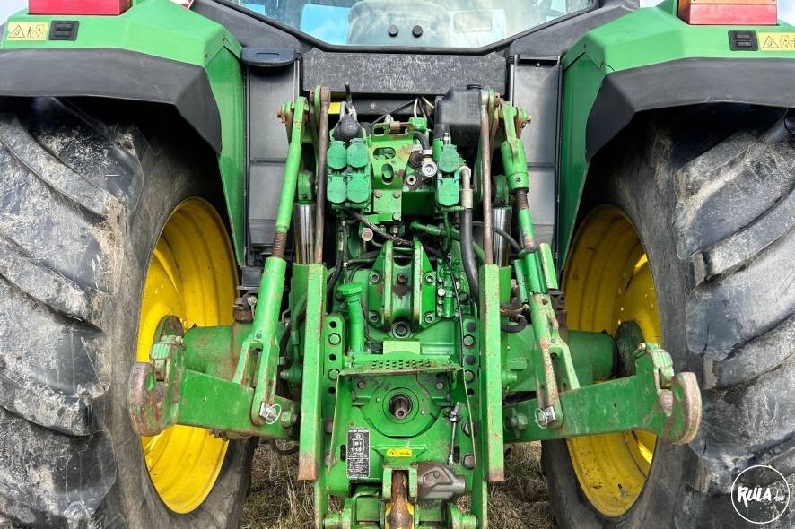 John Deere 6310 
