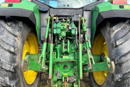 John Deere 6310 