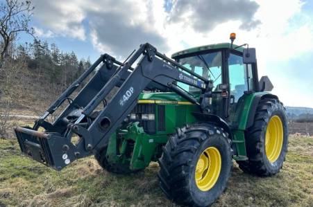 2002 John Deere 6310 