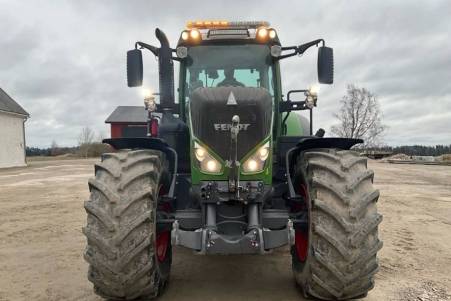 Fendt 828 Vario 