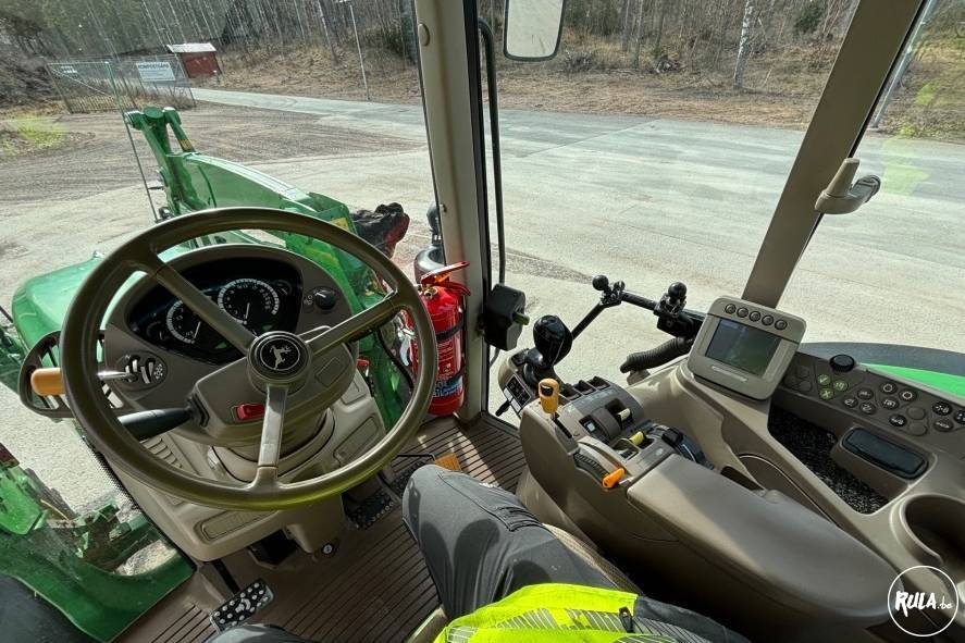 John Deere 6430 