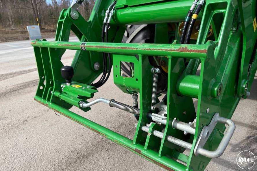 John Deere 6430 