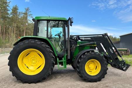 John Deere 6310 