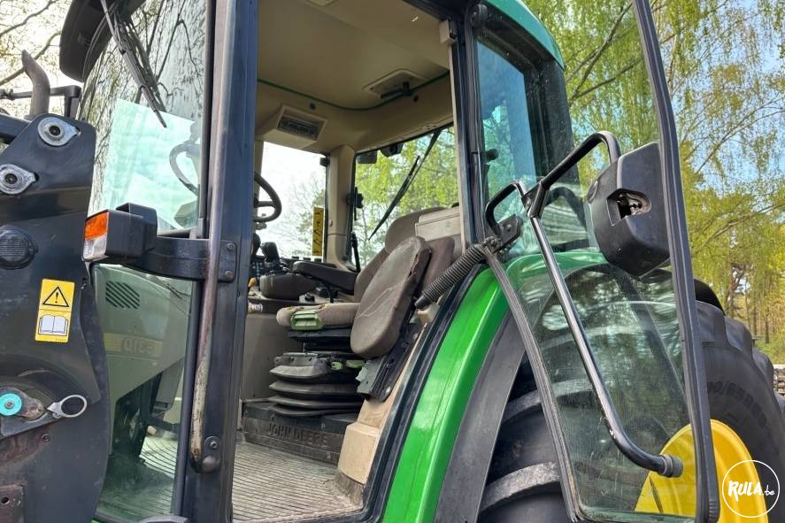 John Deere 6310 