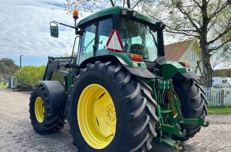 John Deere 6310 