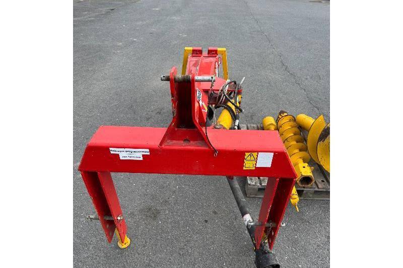706300