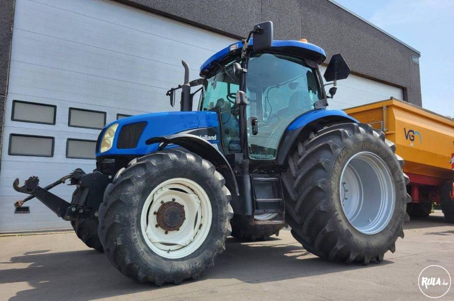 New Holland TS110A