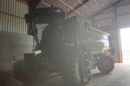 John Deere, T660