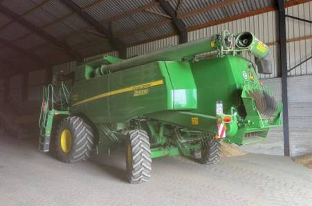 John Deere, T660