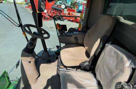 John Deere, T550