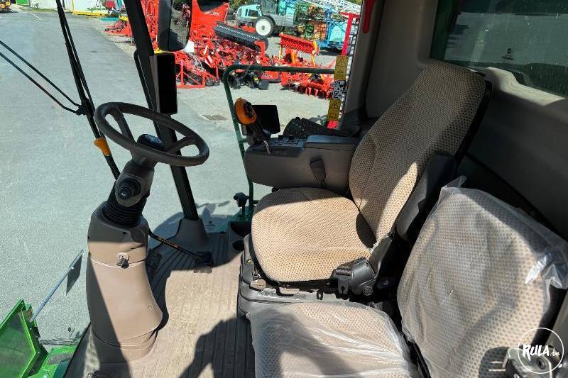 John Deere, T550