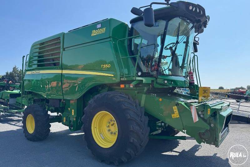 John Deere, T550