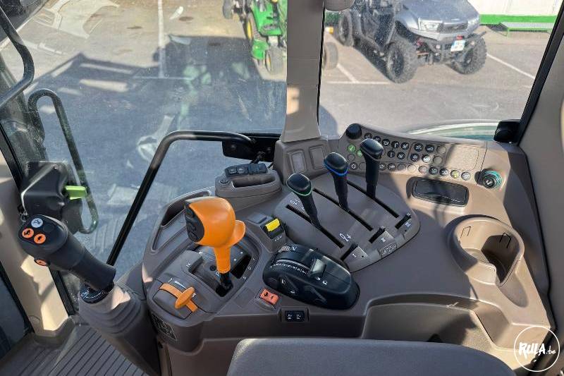 John Deere, 6100M