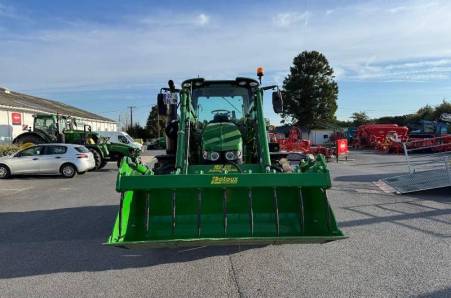 John Deere, 6100M
