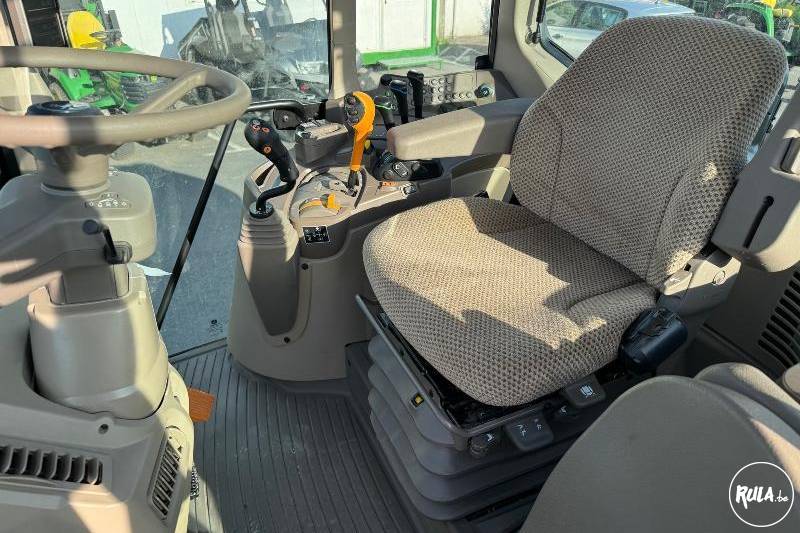 John Deere, 6100M
